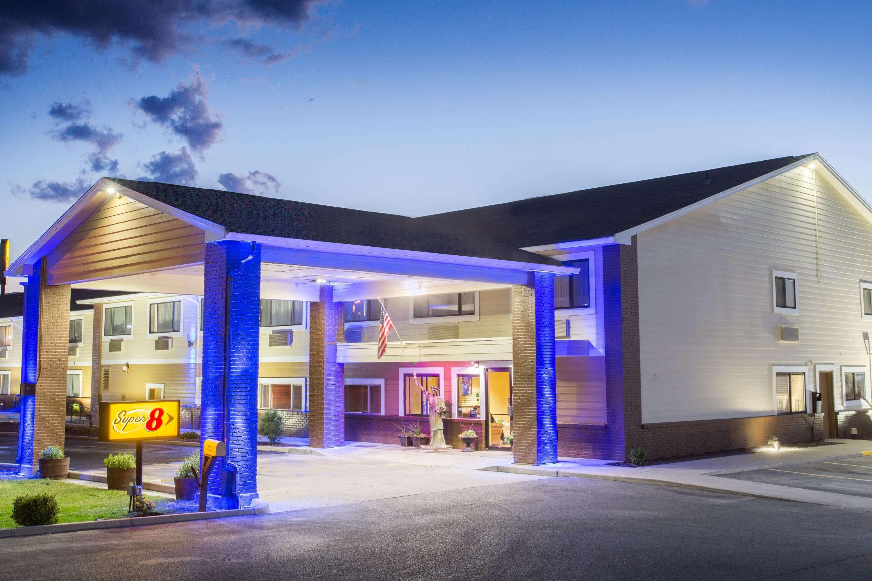 Super 8 By Wyndham Baker City Exterior photo